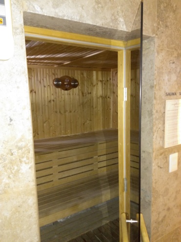 sauna seca com porta de vidro